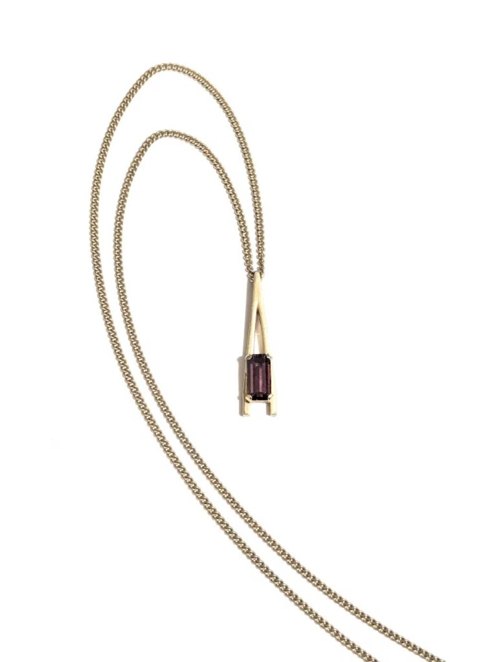 Vintage gold pendant necklace
